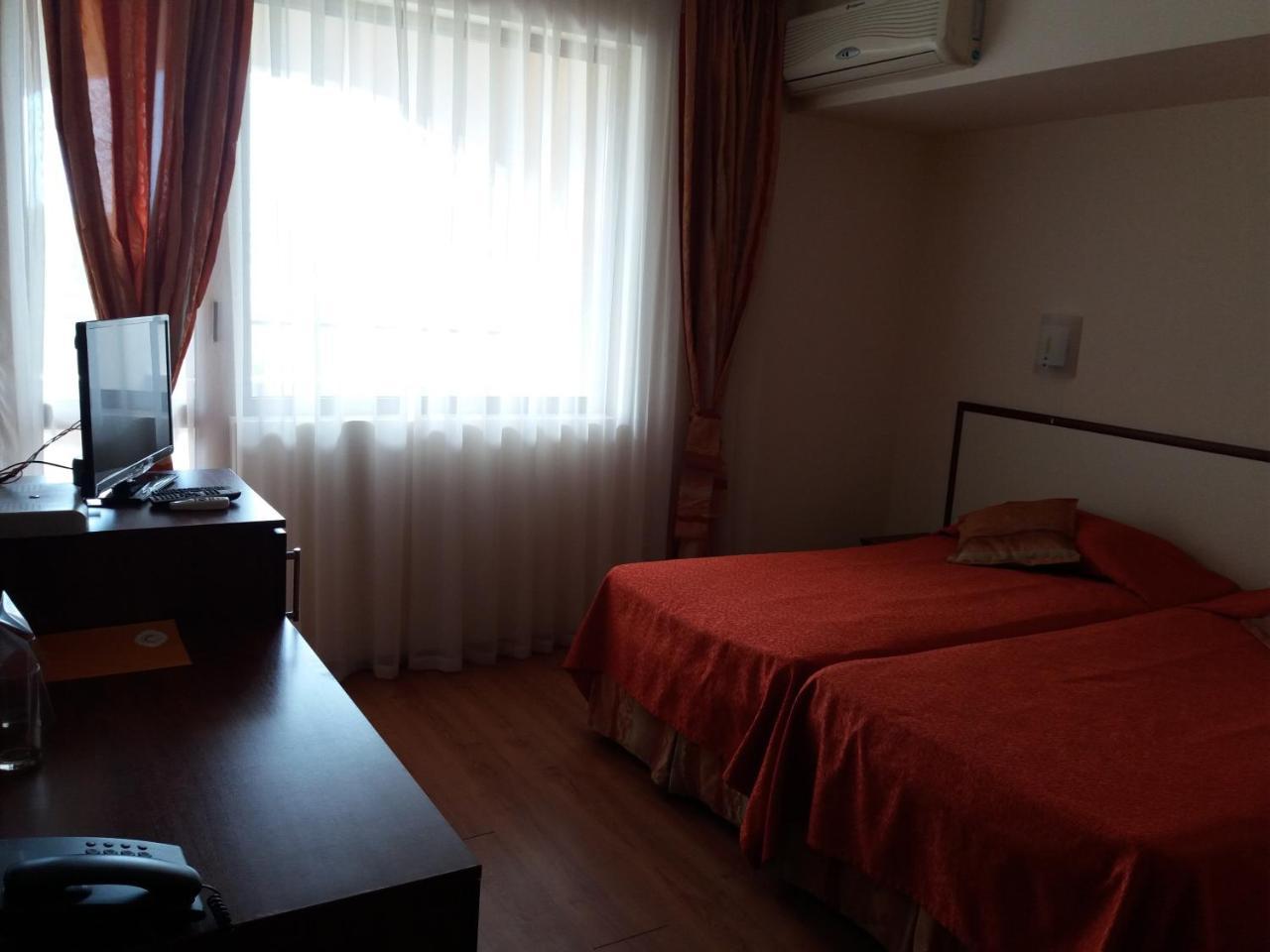 Hotel Sea Vista Sveti Vlas Exterior photo
